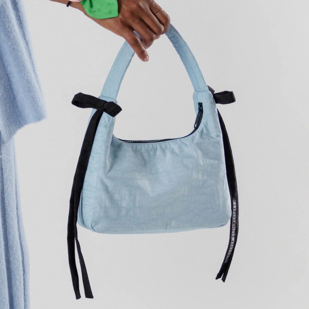 Sandy Laing X BAGGU mini bow bag